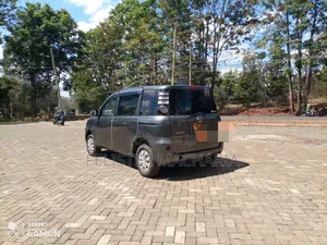 Toyota Sienta 2008 Gray