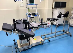 Stable Base, Electric Theatre Table With Intergrated Traction