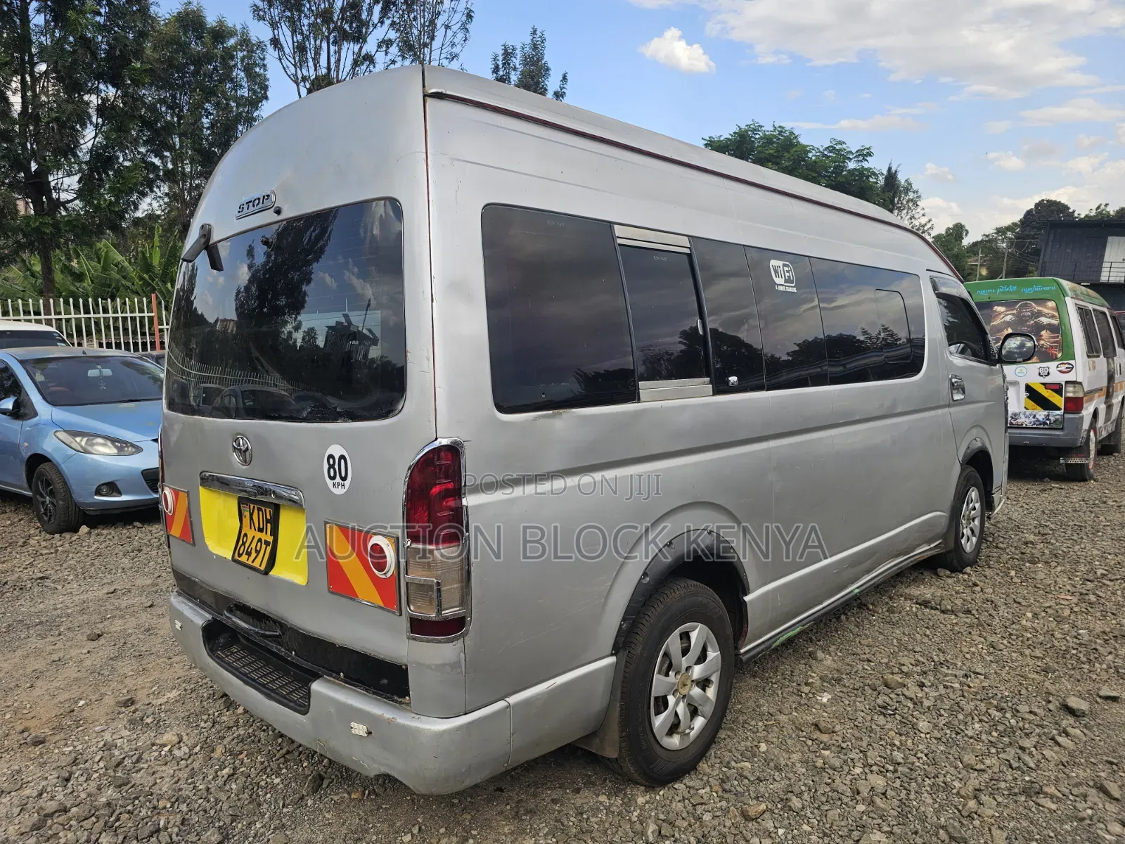 Toyota HiAce 2015 Silver