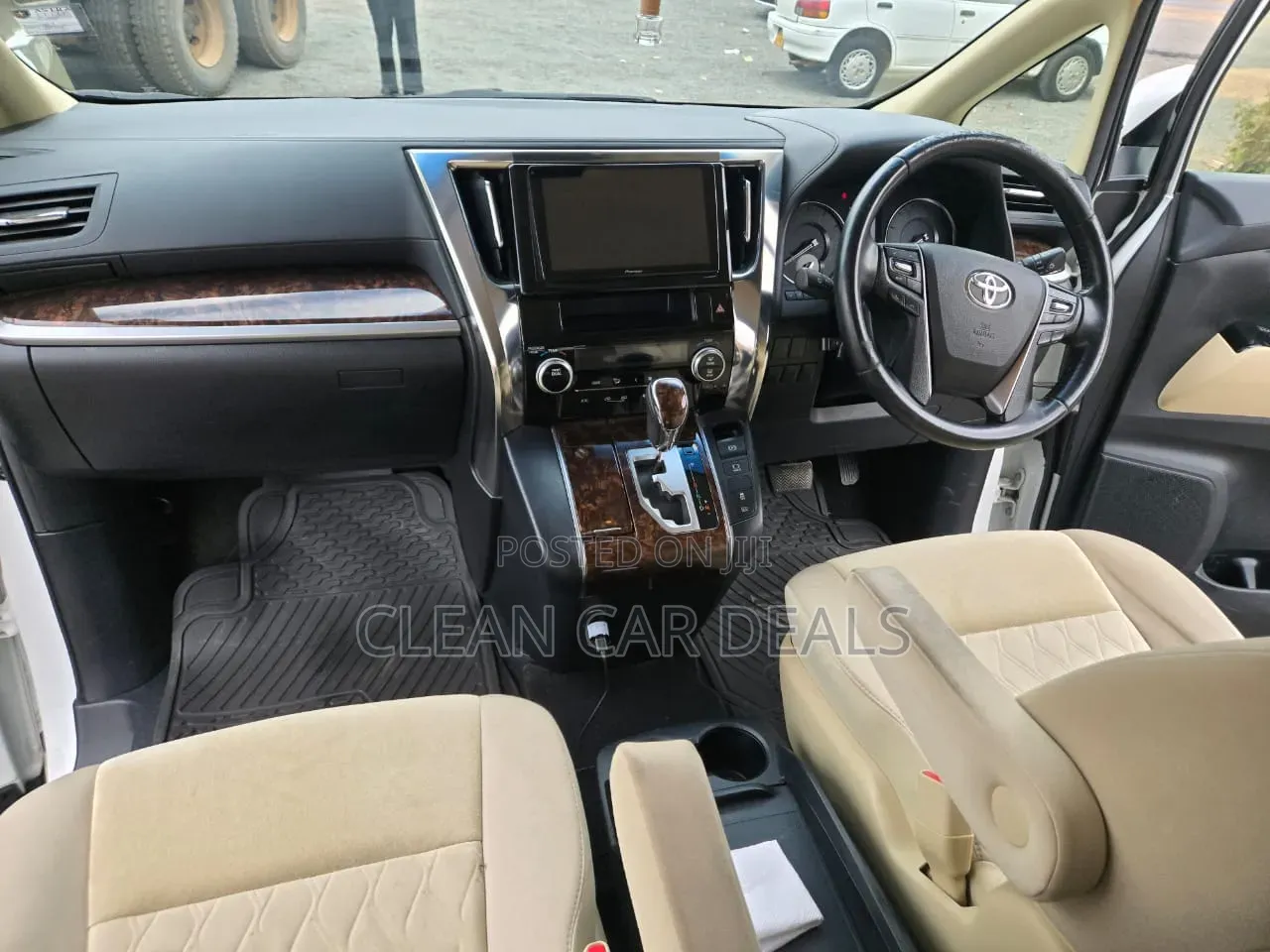 Toyota Alphard 2019 White
