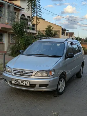 Toyota Ipsum 2000 Silver