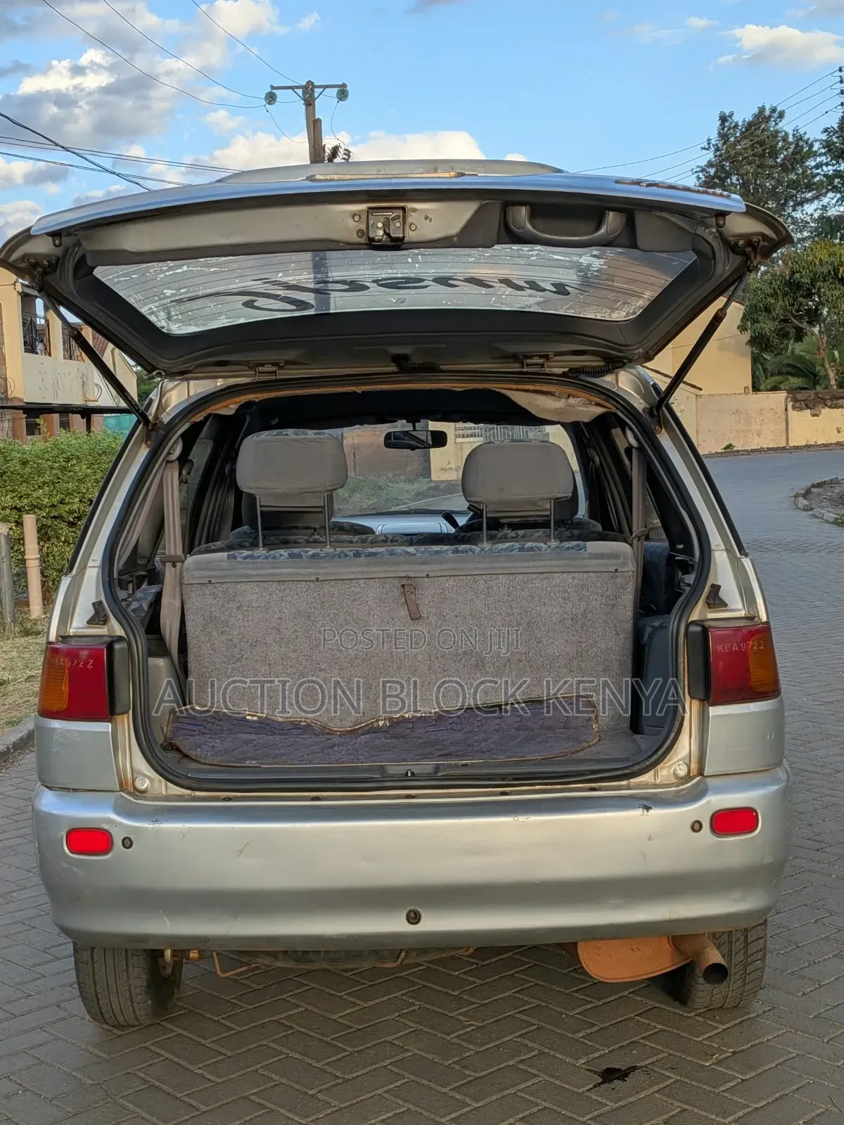 Toyota Ipsum 2000 Silver