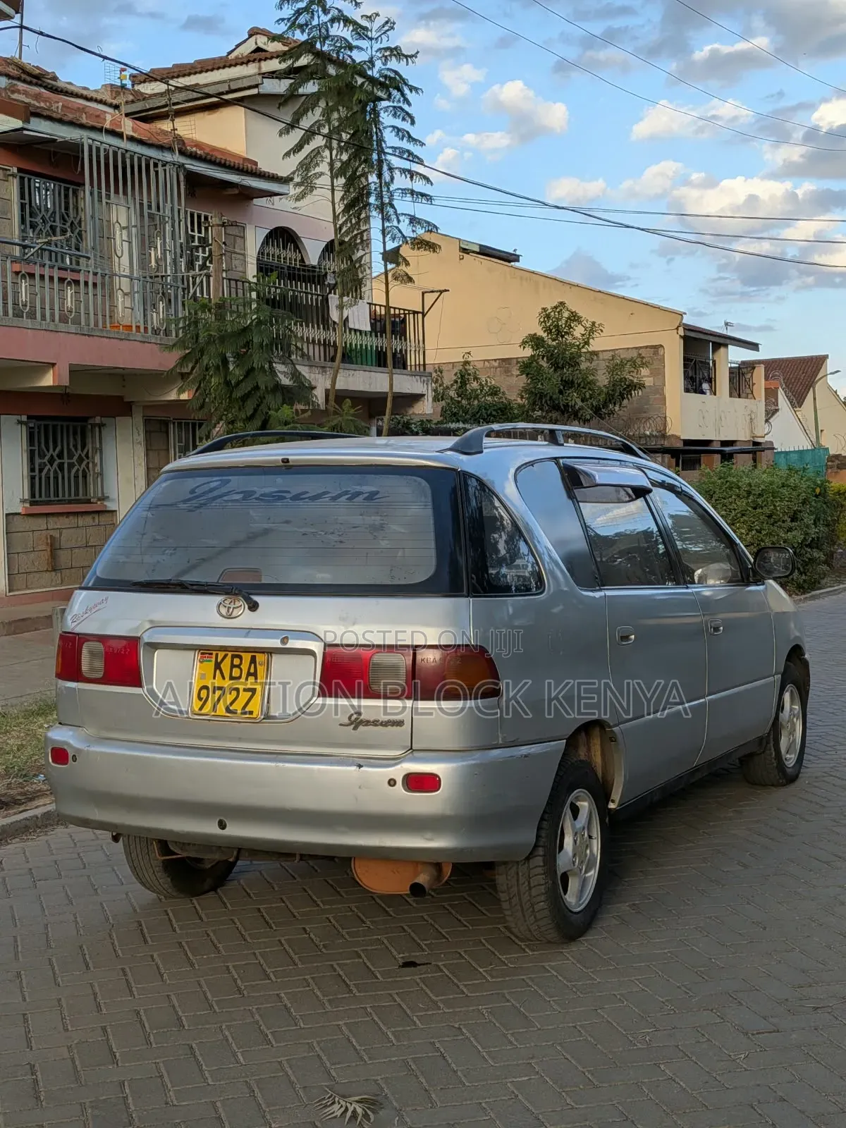 Toyota Ipsum 2000 Silver