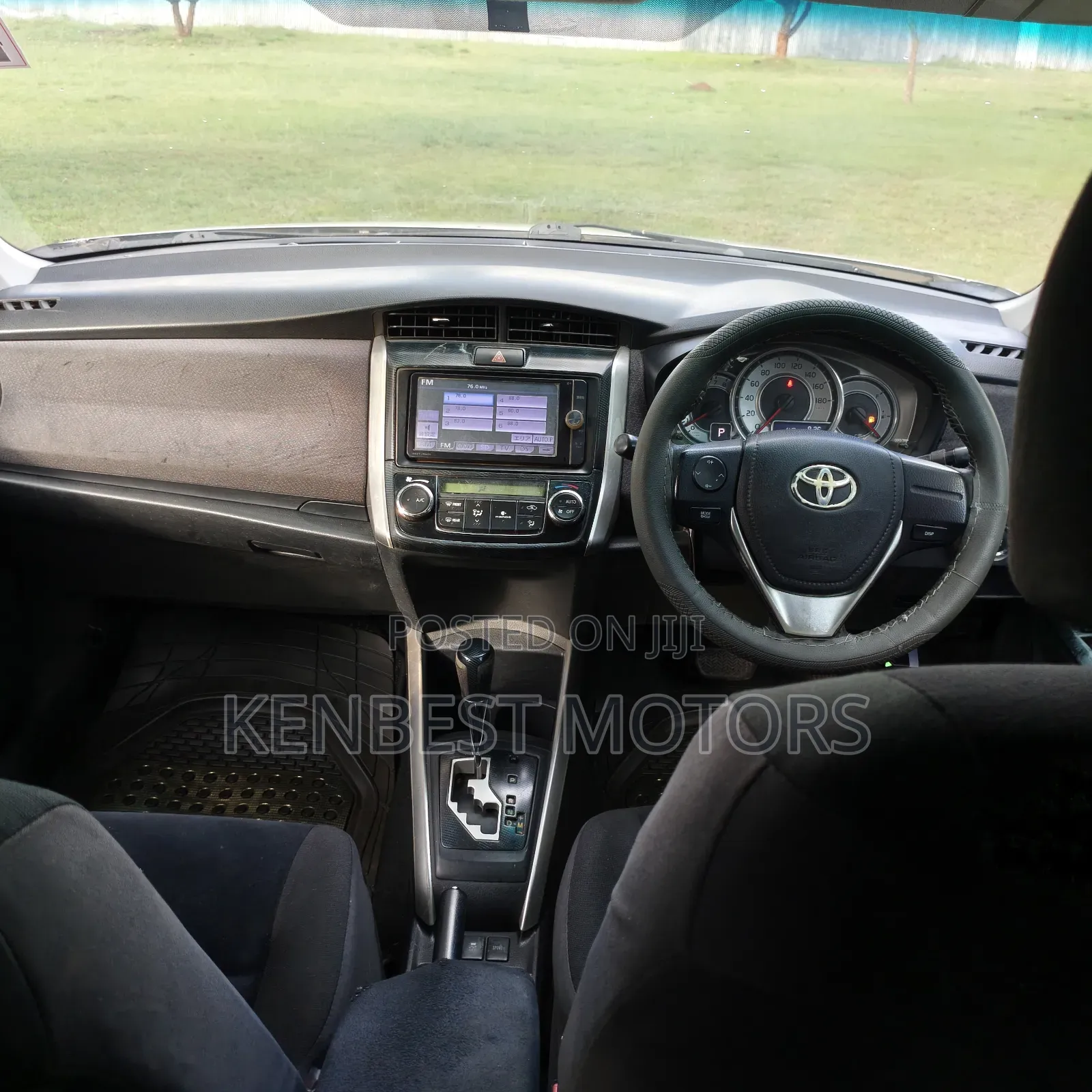 Toyota Corolla Fielder 2013 Silver