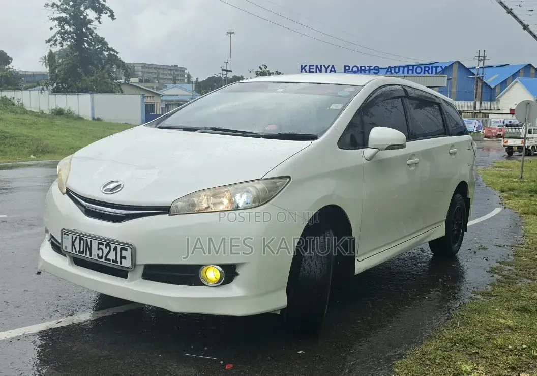Toyota Wish 2016 White