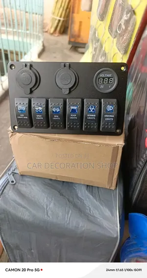 6_gang Rocker Switch Panel Wit Digital Voltmeter With 6toggle Switches