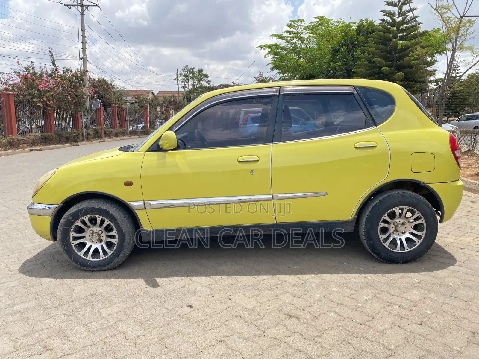 Toyota Duet 2000 Green