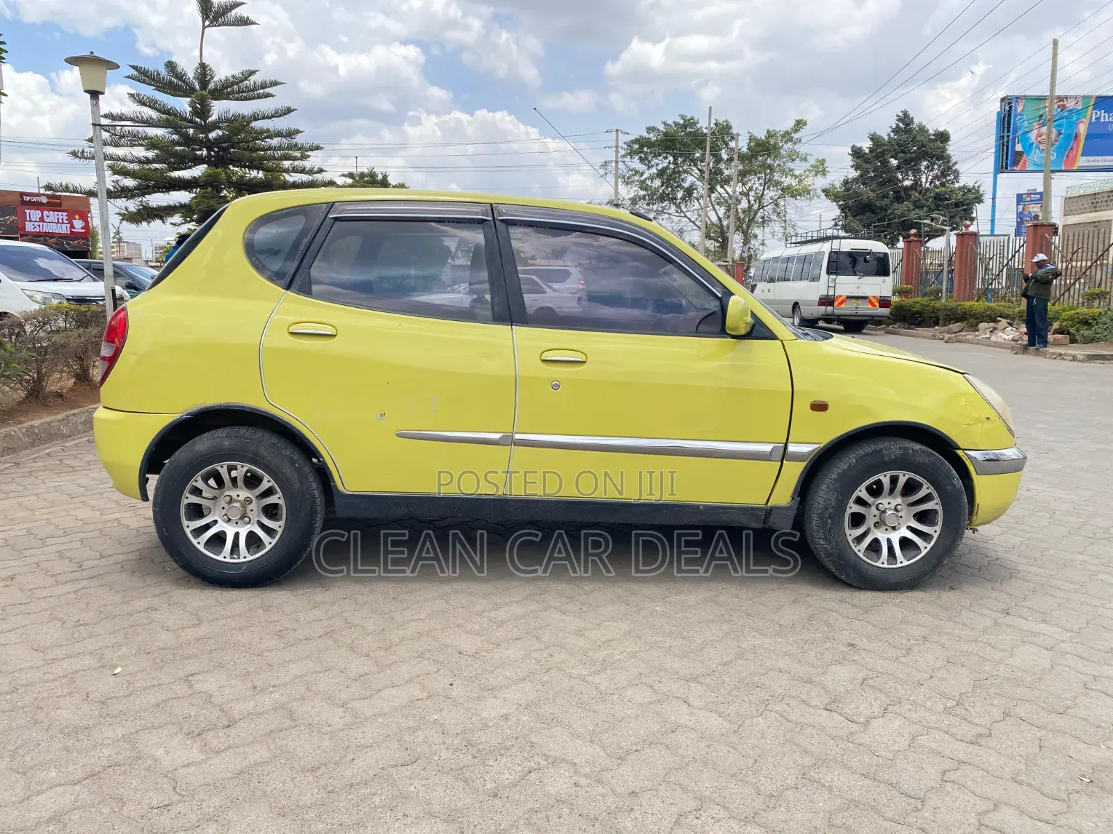 Toyota Duet 2000 Green