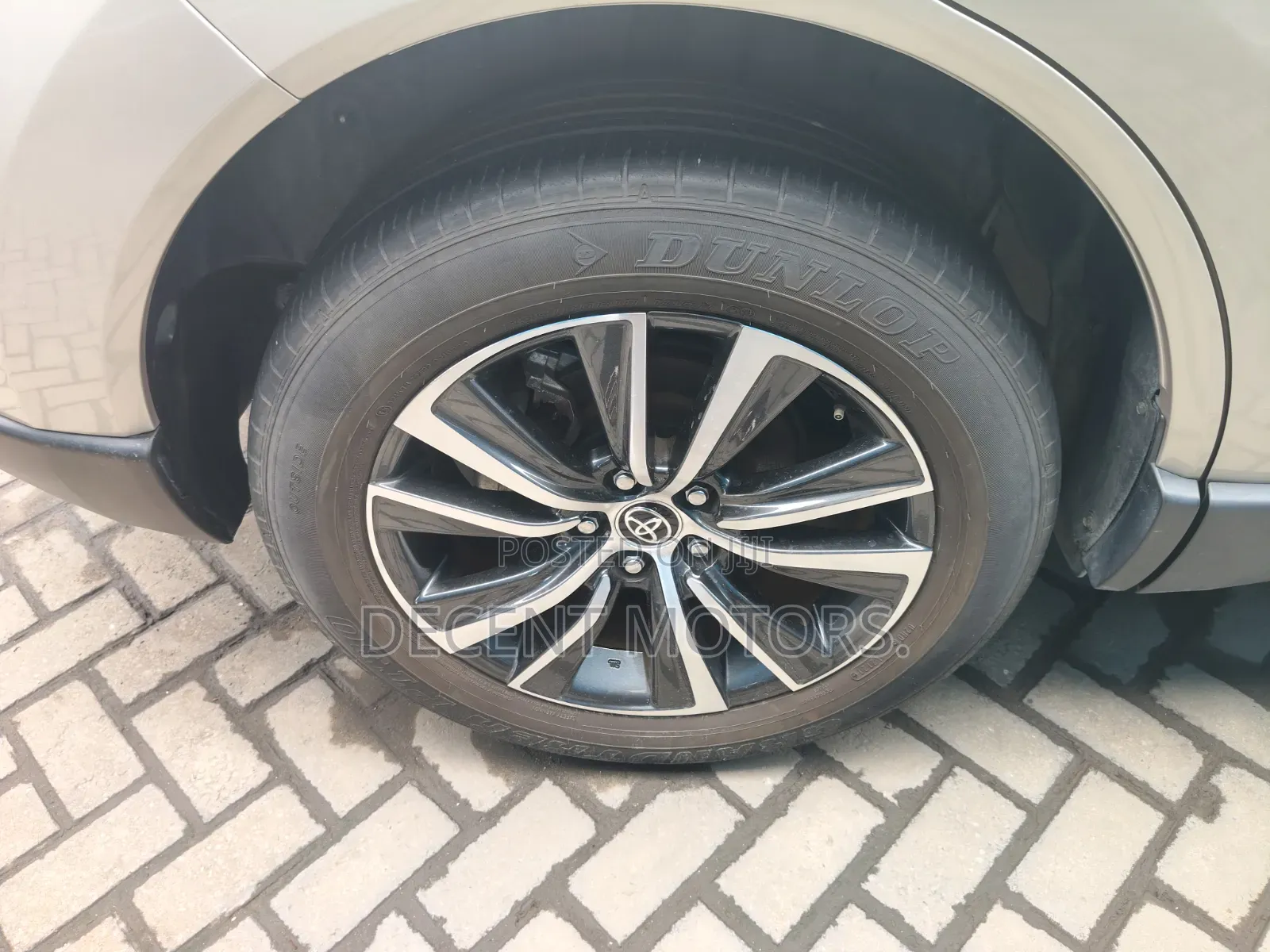 Toyota Harrier 2.0 2020 Silver