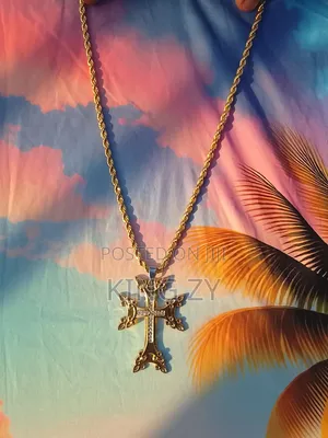  Gold-Coloured Cross Pendant Necklace 