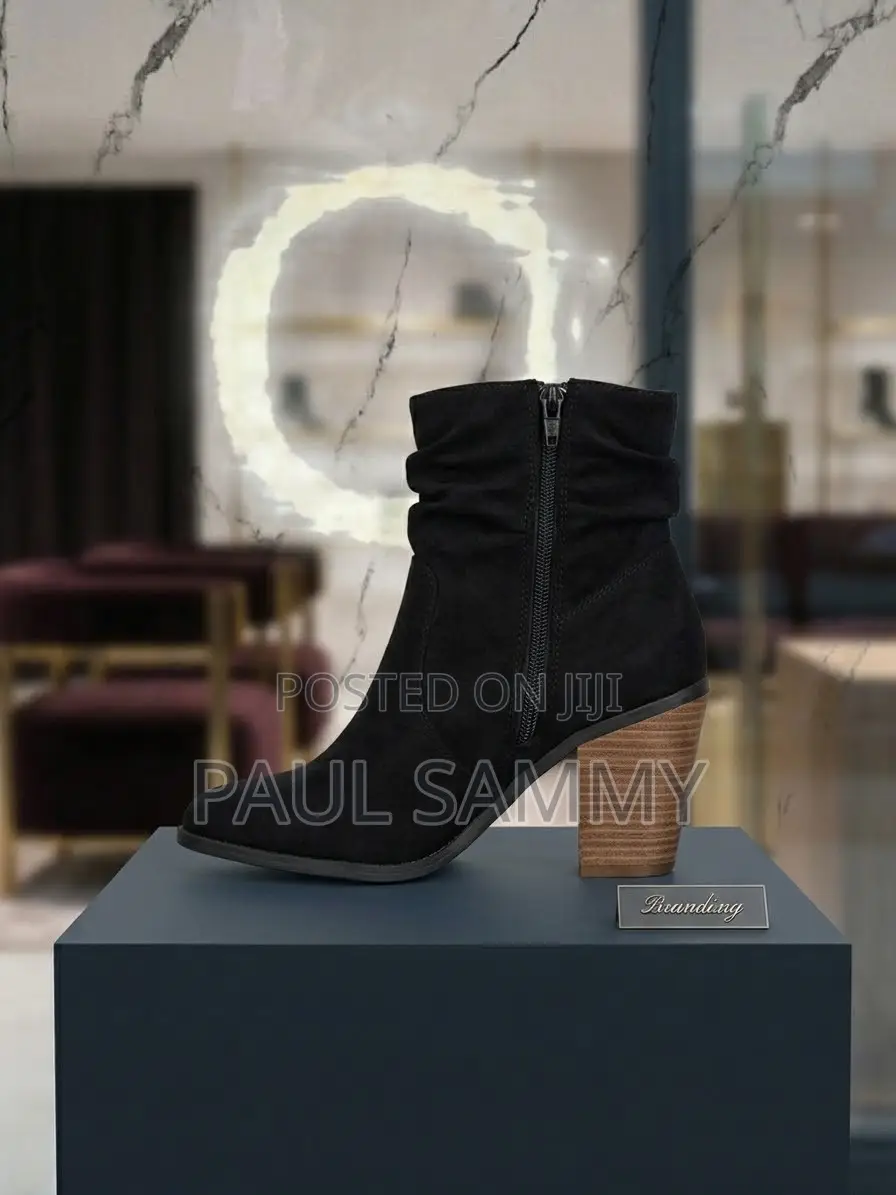 Boot Palace