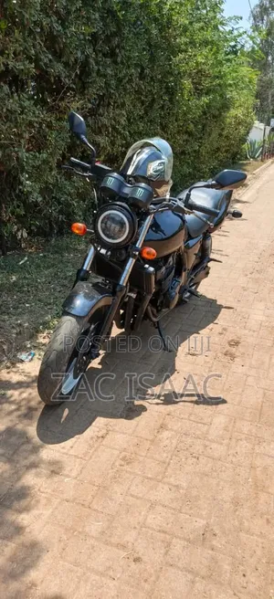 Honda CB 2004 Black