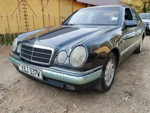 Mercedes-Benz E230 1995 Black