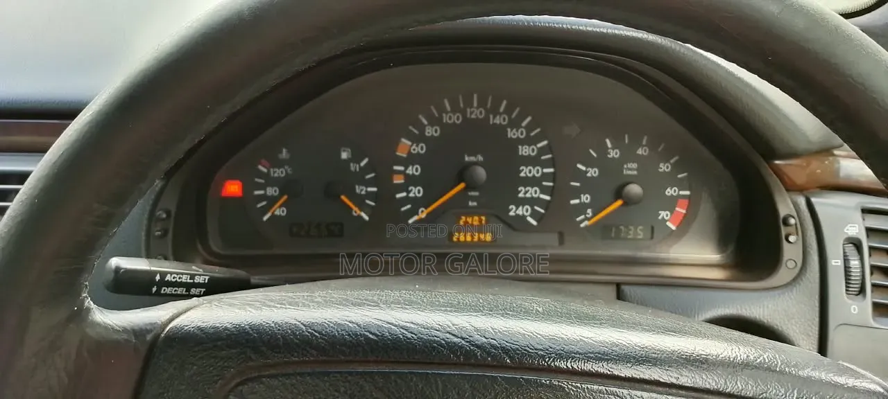 Mercedes-Benz E230 1995 Black