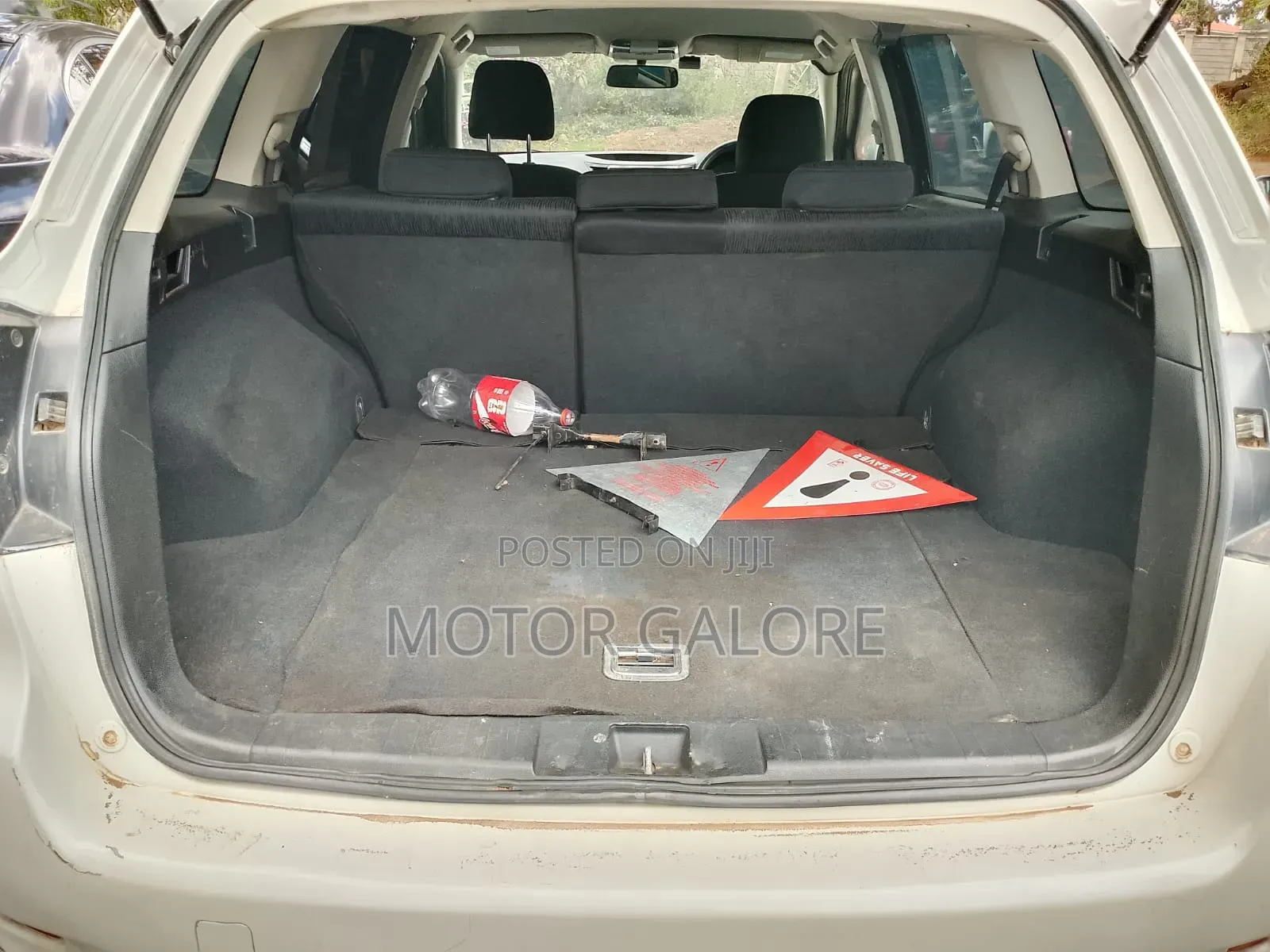 Subaru Legacy 2012 White