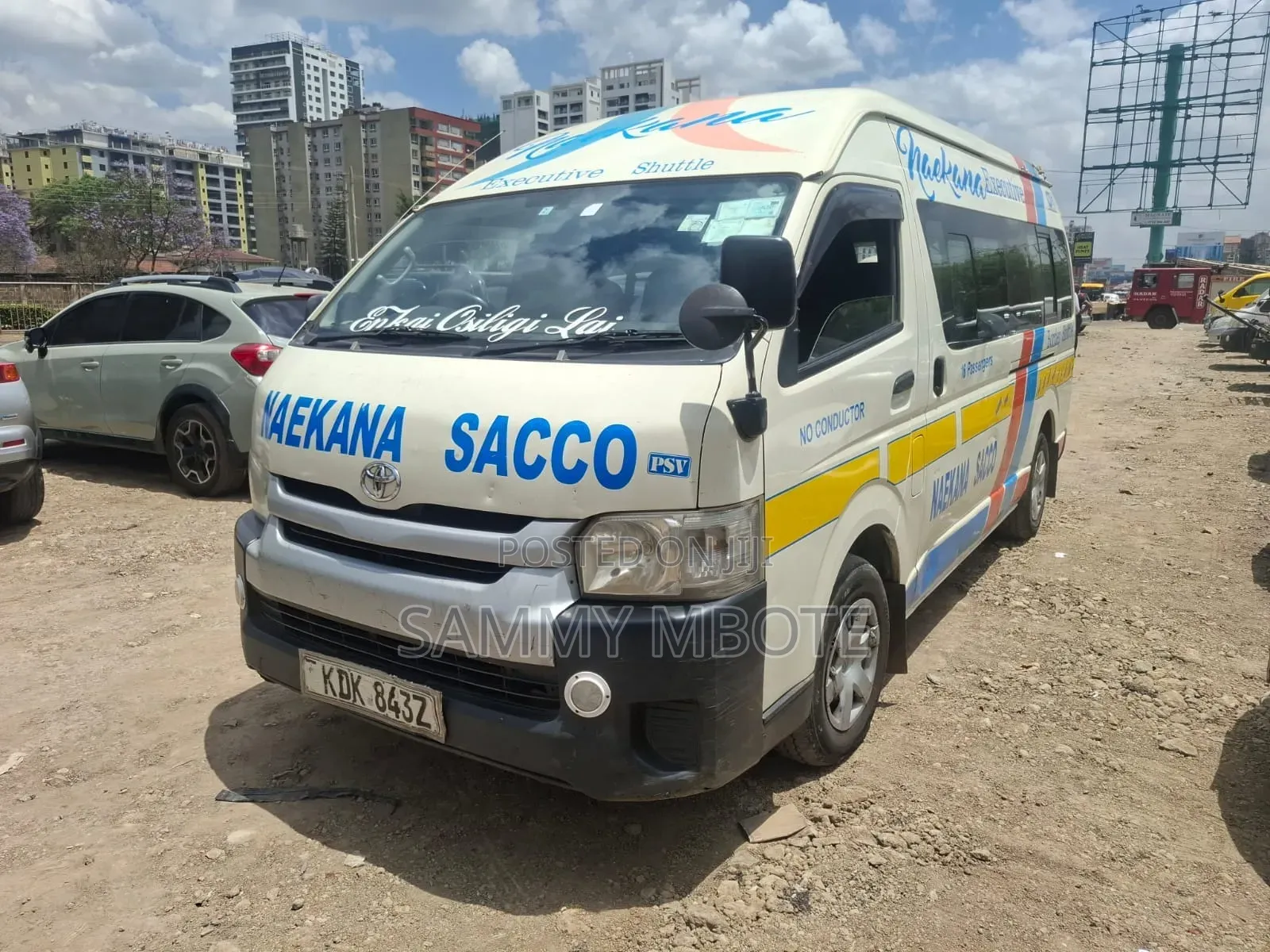 Toyota HiAce 2016 White