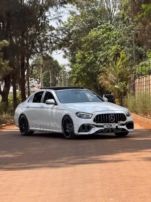 Mercedes-Benz E200 2016 White