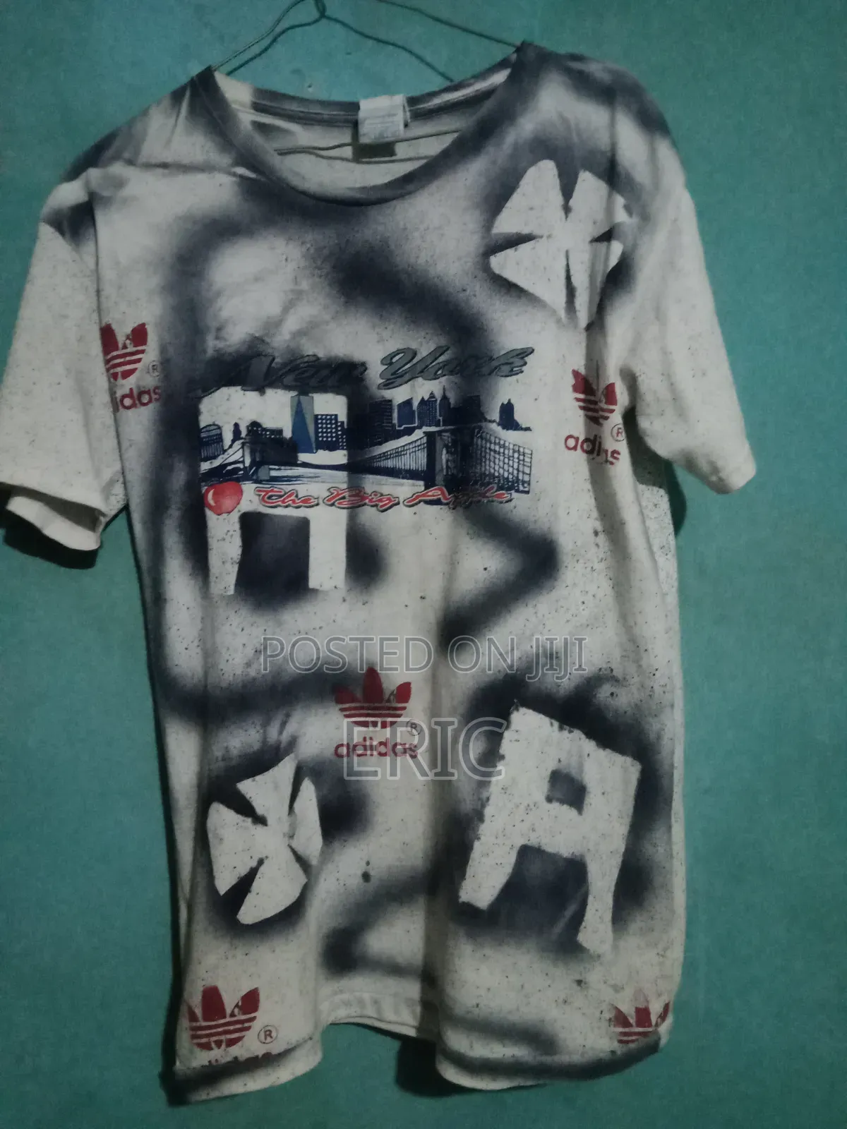 Motif Shirt