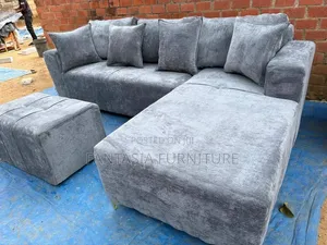 7 Seater Grey L-Shaped Sectional Sofa.