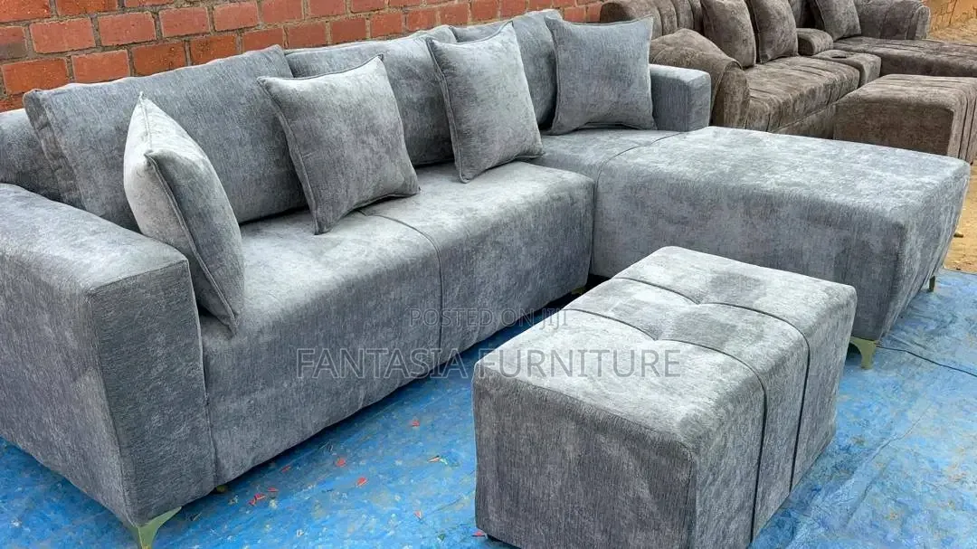 7 Seater Grey L-Shaped Sectional Sofa.