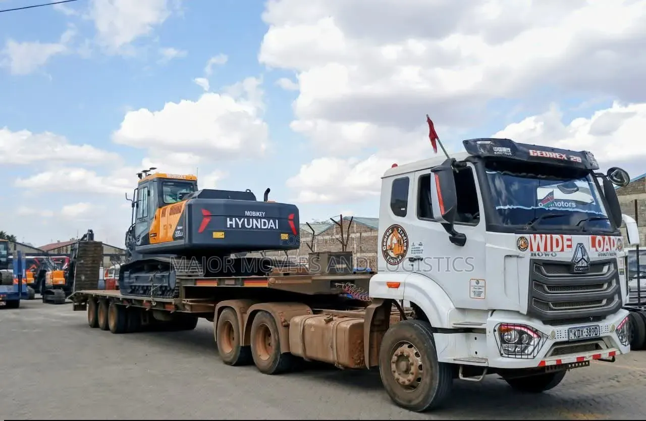 Lowloaders Ready for Your Cargo