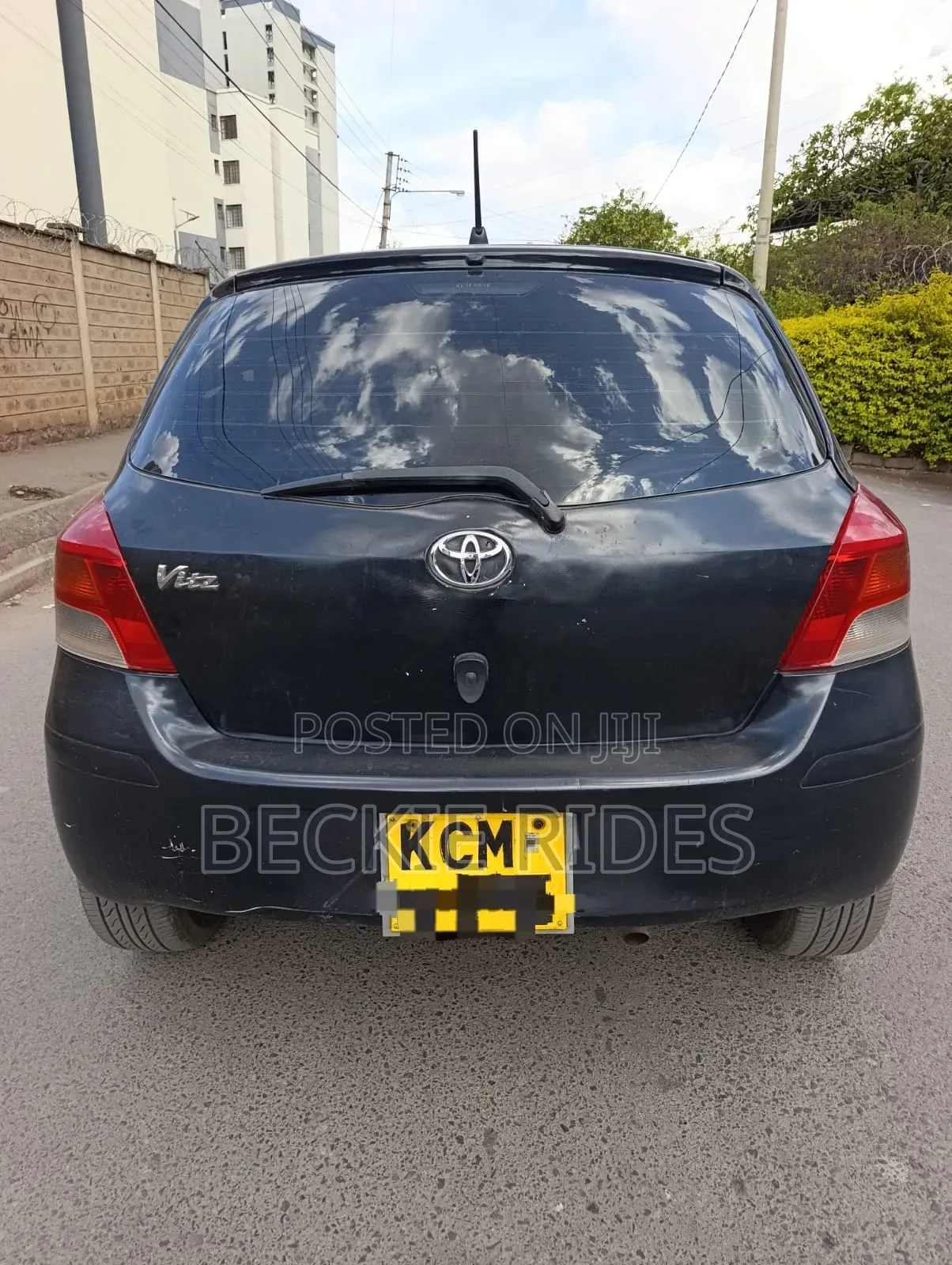 Toyota Vitz 2010 Black