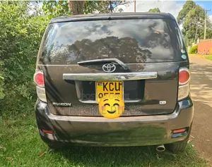Toyota Corolla Rumion 2012 Black