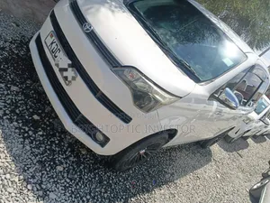 Toyota Spade 2014 White