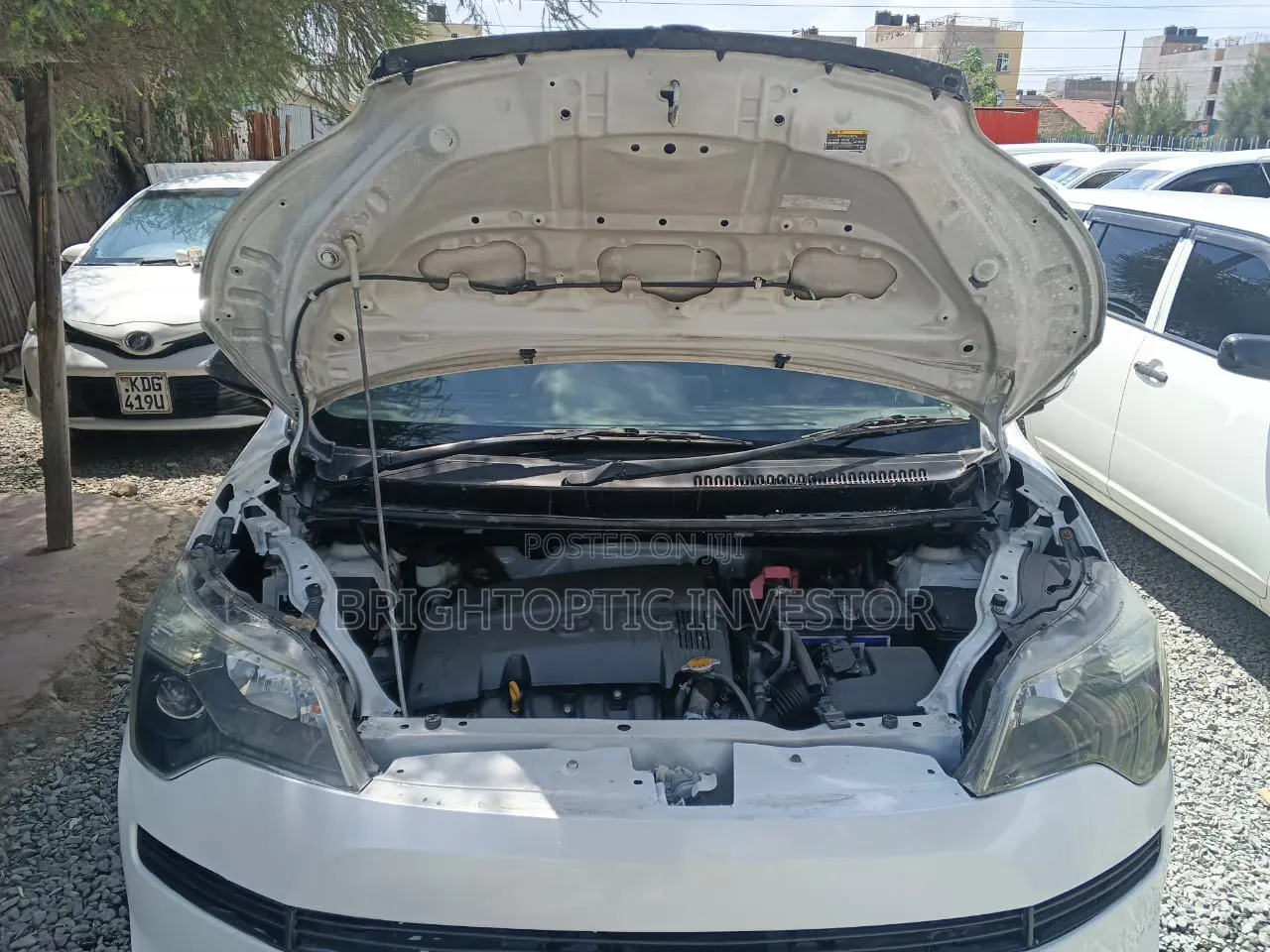 Toyota Spade 2014 White
