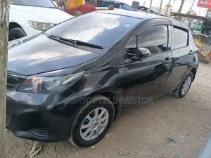 Toyota Vitz 2012 Black