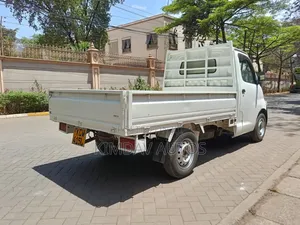 Toyota TownAce 2012 White