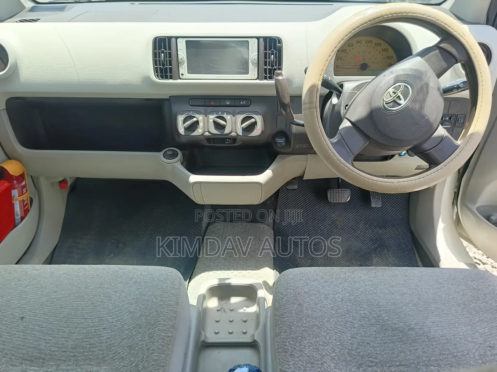 Toyota TownAce 2012 White