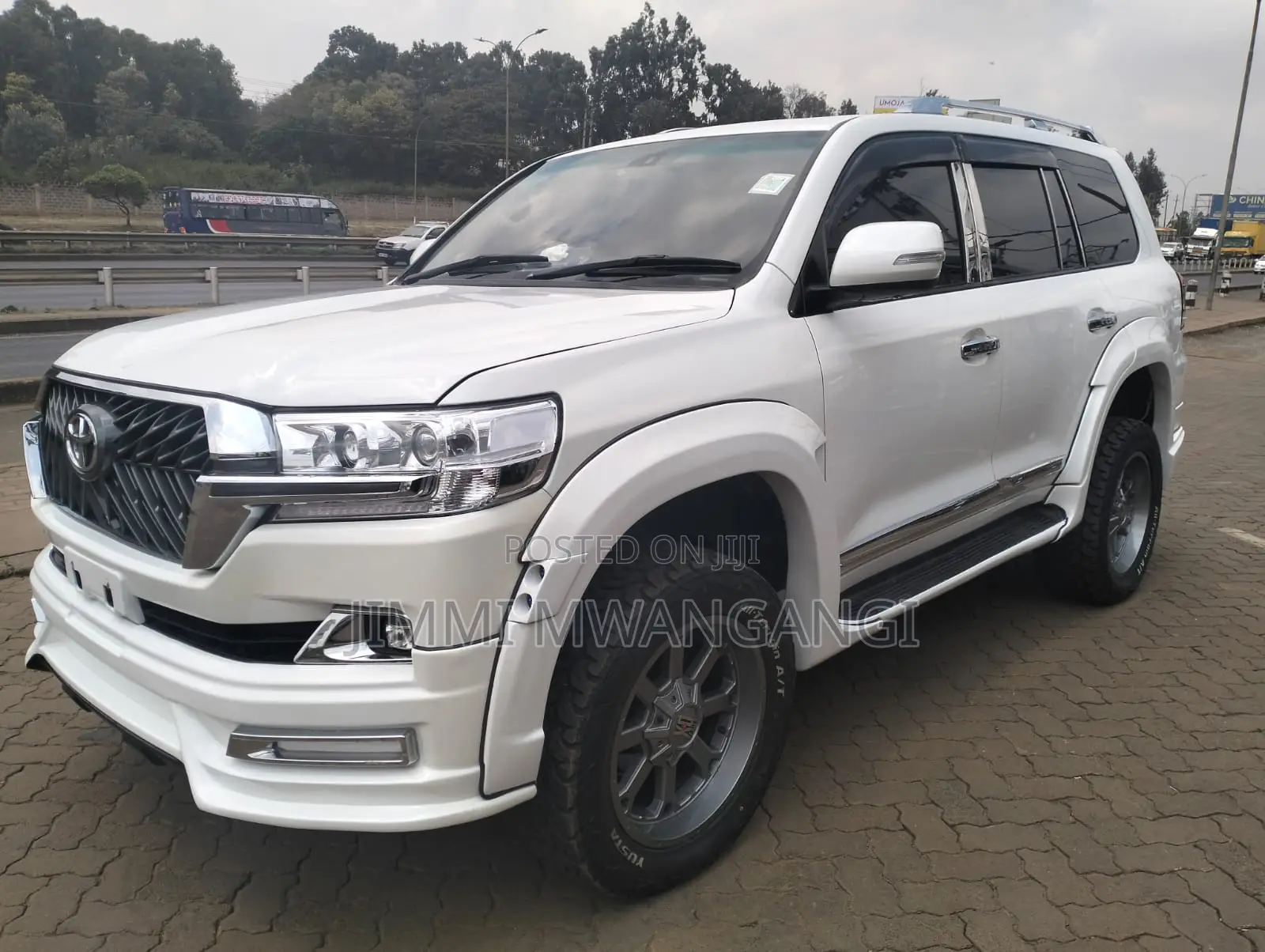 Toyota Land Cruiser 2008 White