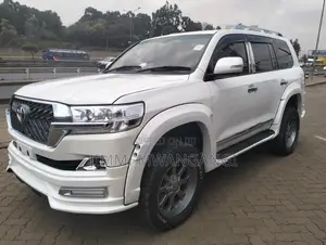 Toyota Land Cruiser 2008 White