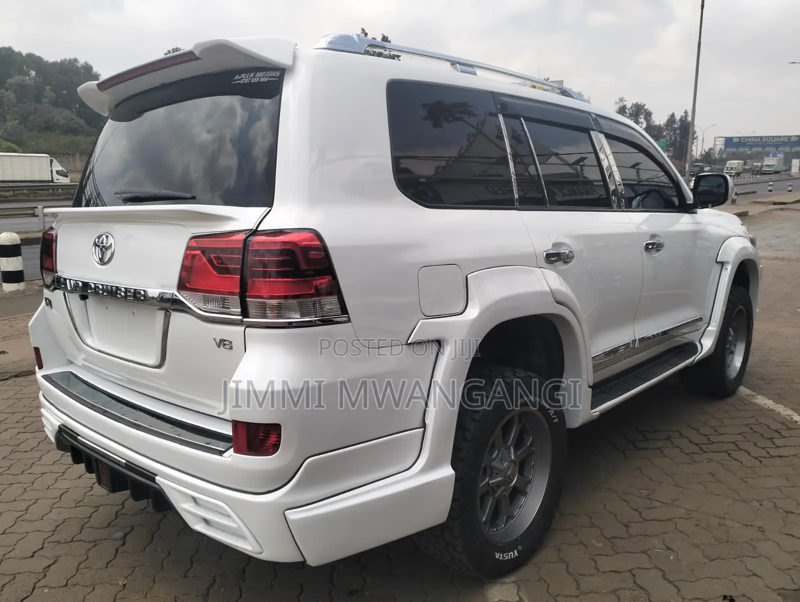 Toyota Land Cruiser 2008 White