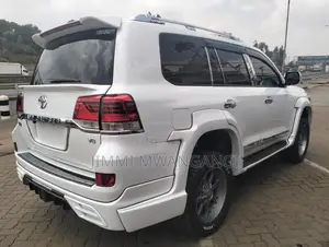 Toyota Land Cruiser 2008 White