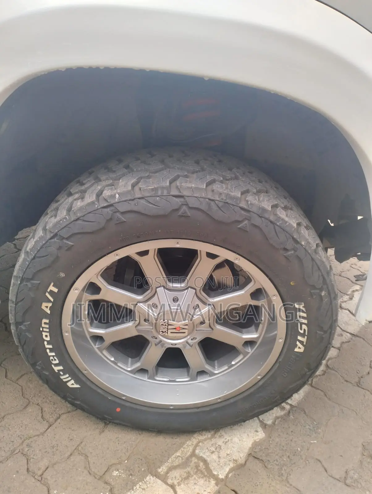 Toyota Land Cruiser 2008 White
