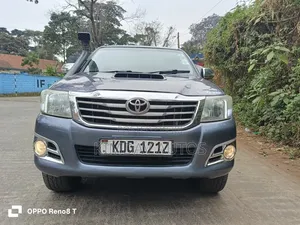 Toyota Hilux 3.0 D-4D 4x4 2014 Gray