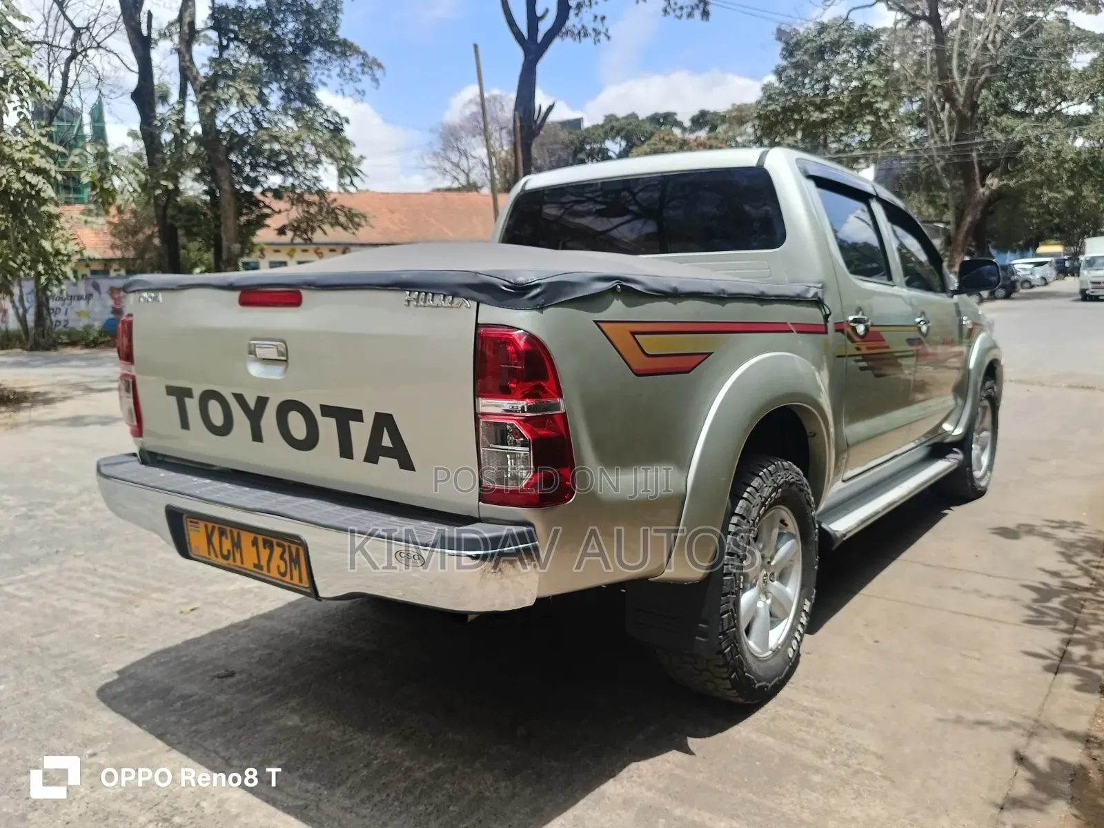 Toyota Hilux 2010 Silver