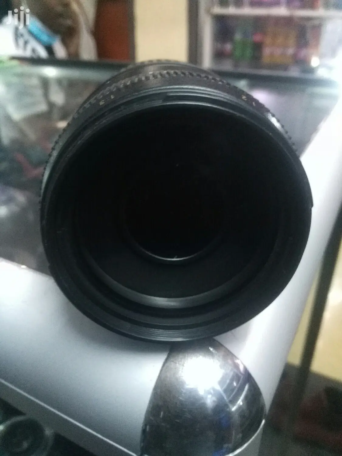 Canon Tamron 70-300mm For Blurring And Zooming