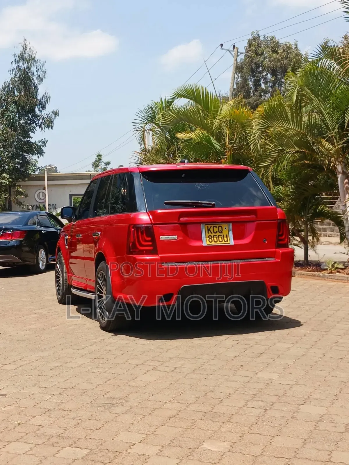 Land Rover Range Rover 2011 Red