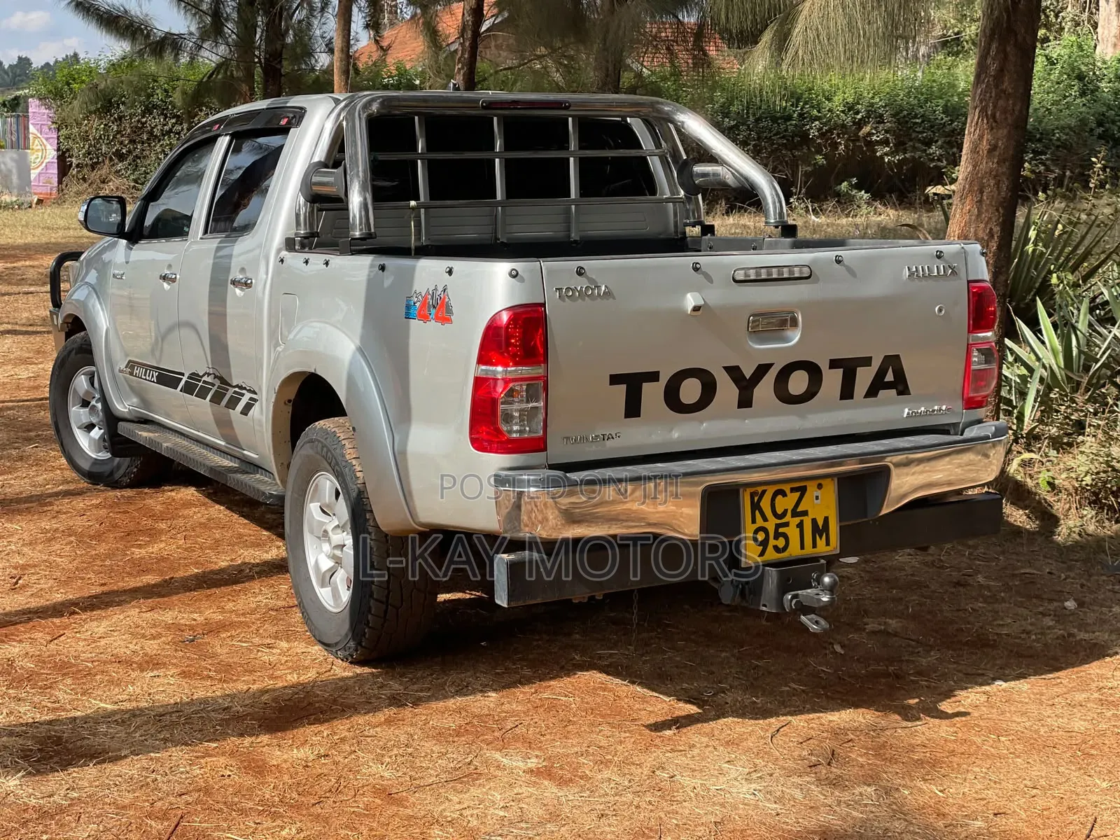 Toyota Hilux 2013 Silver