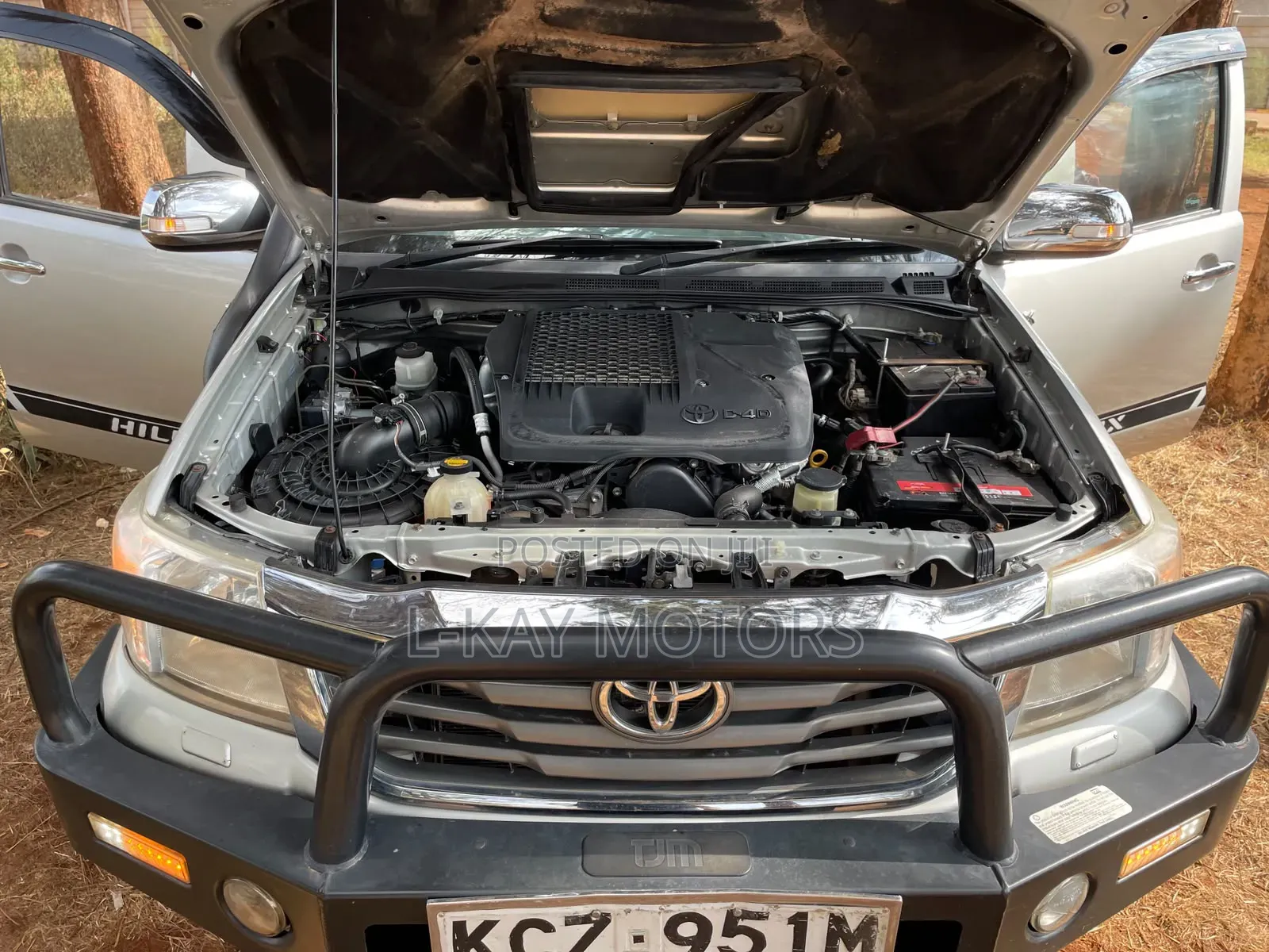 Toyota Hilux 2013 Silver