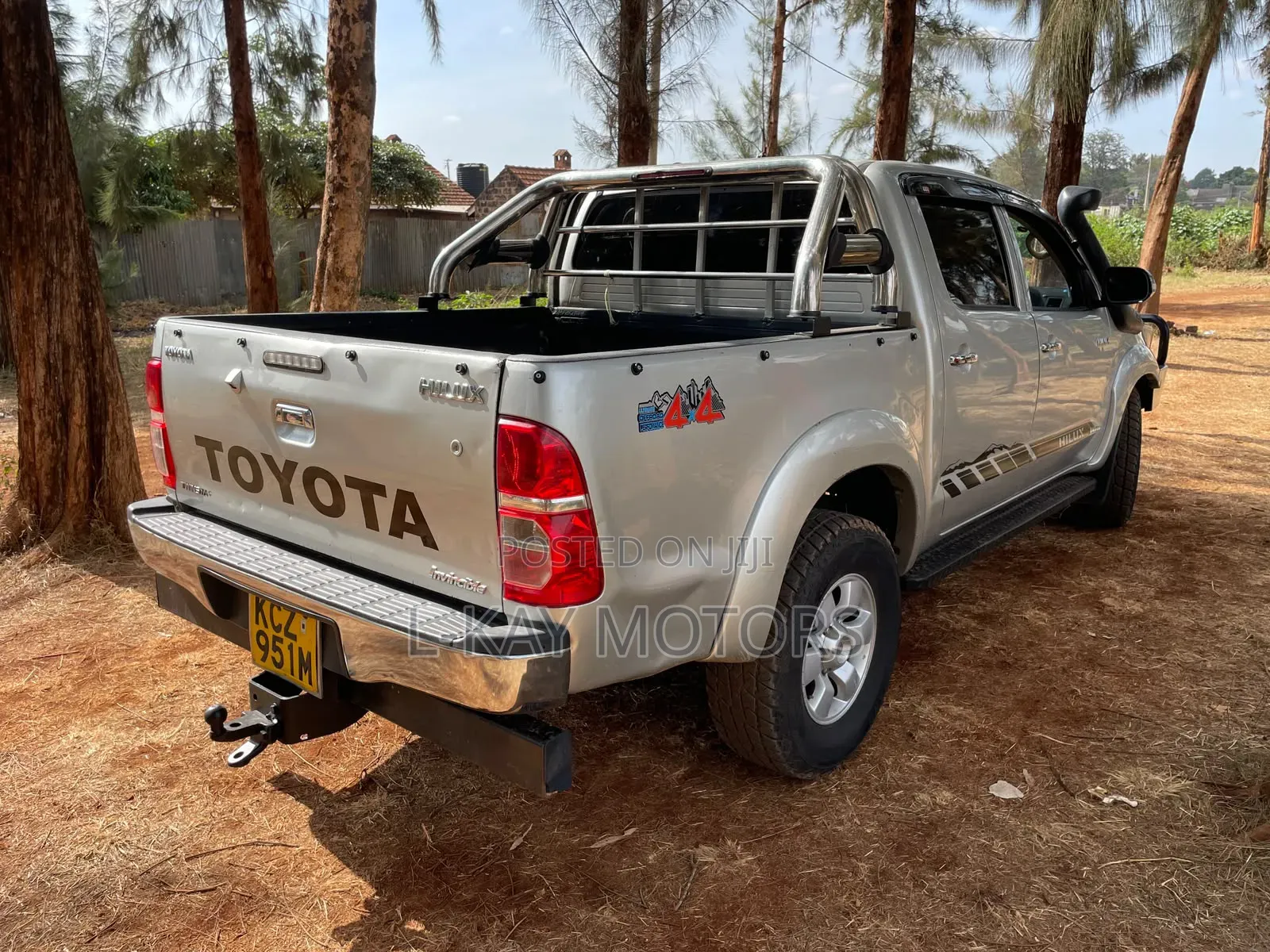 Toyota Hilux 2013 Silver