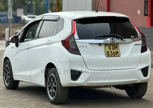 Honda Fit 2016 Pearl