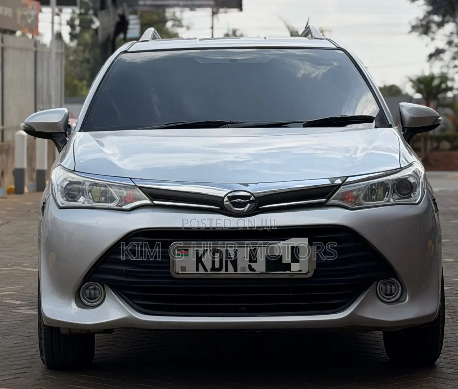 Toyota Corolla Fielder 2016 Silver