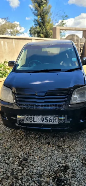 Toyota Noah 2.0 FWD (8 Seater) 2003 Black