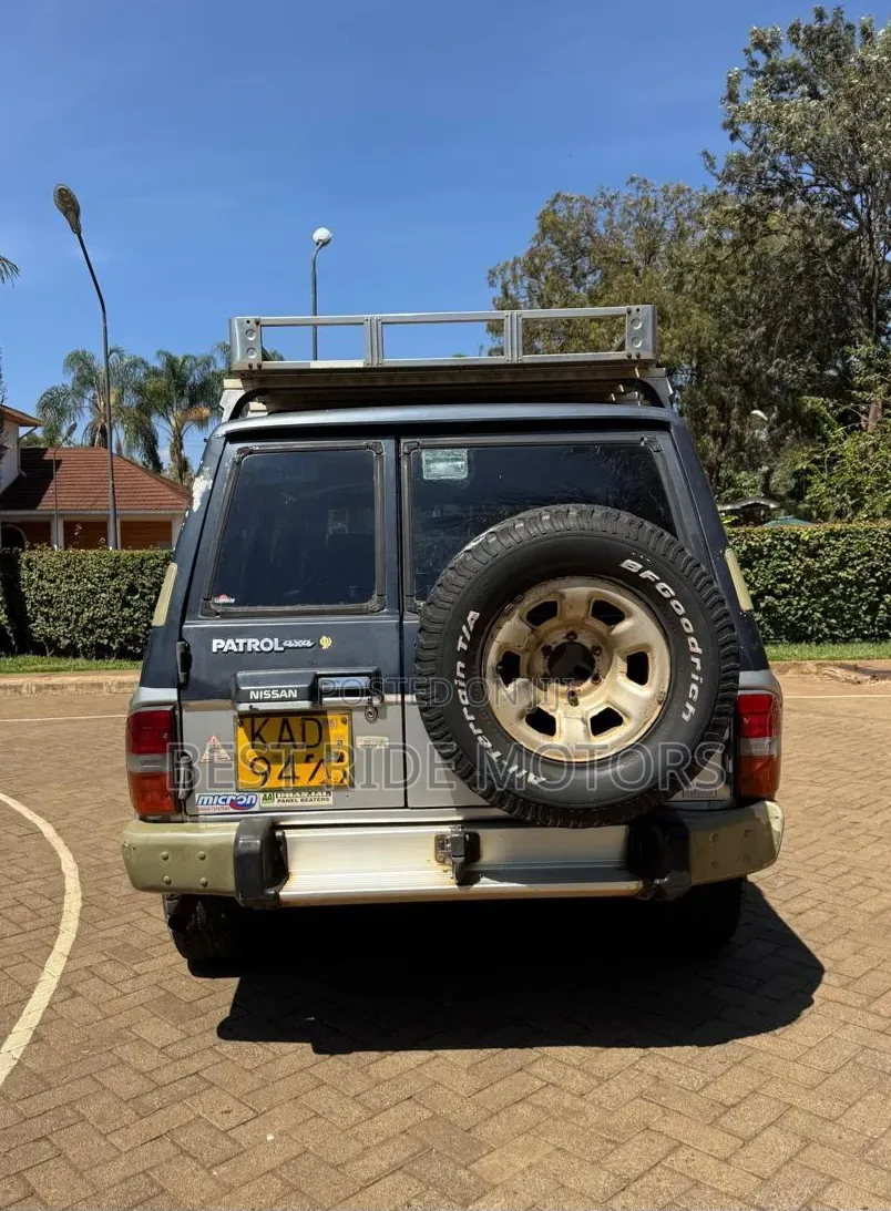 Nissan Patrol 1991 Black