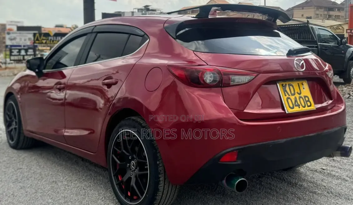 Mazda Axela 2015