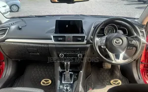 Mazda Axela 2015